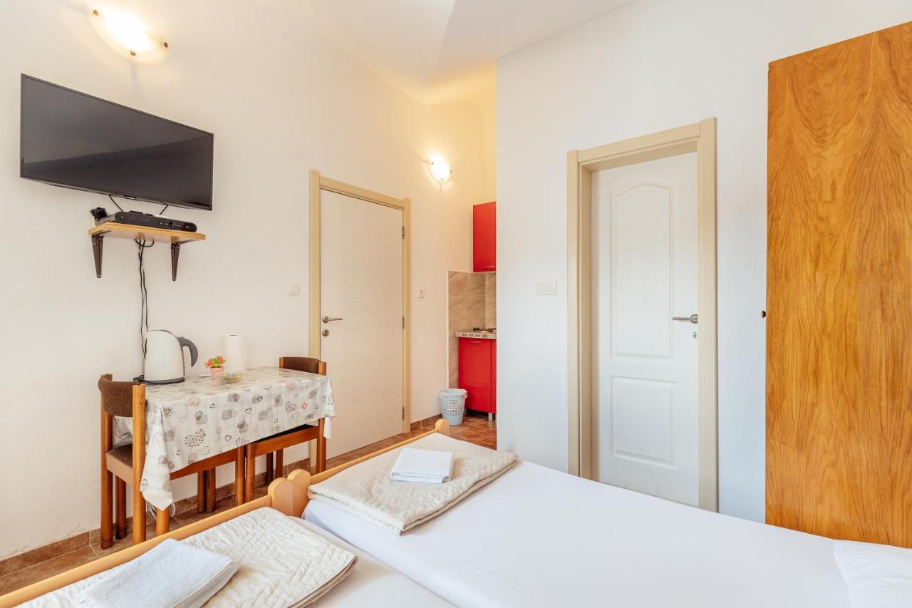 Anastasija5 Apartment แฮร์เซ็ก-โนวี ภายนอก รูปภาพ